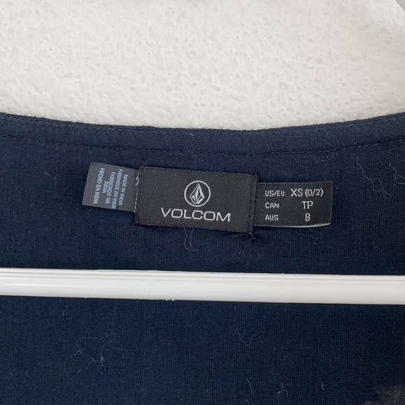 NWT Volcom Wrapsicle Black Wrap Dress - Picture 15 of 16